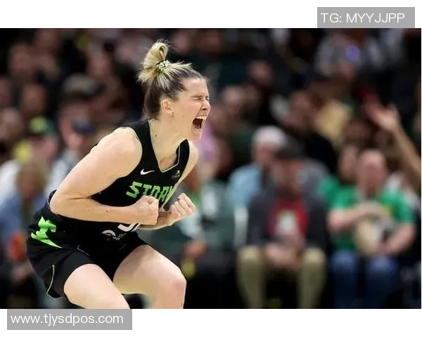 WNBA天空队与自由人队激战正酣谁将赢得这场巅峰对决